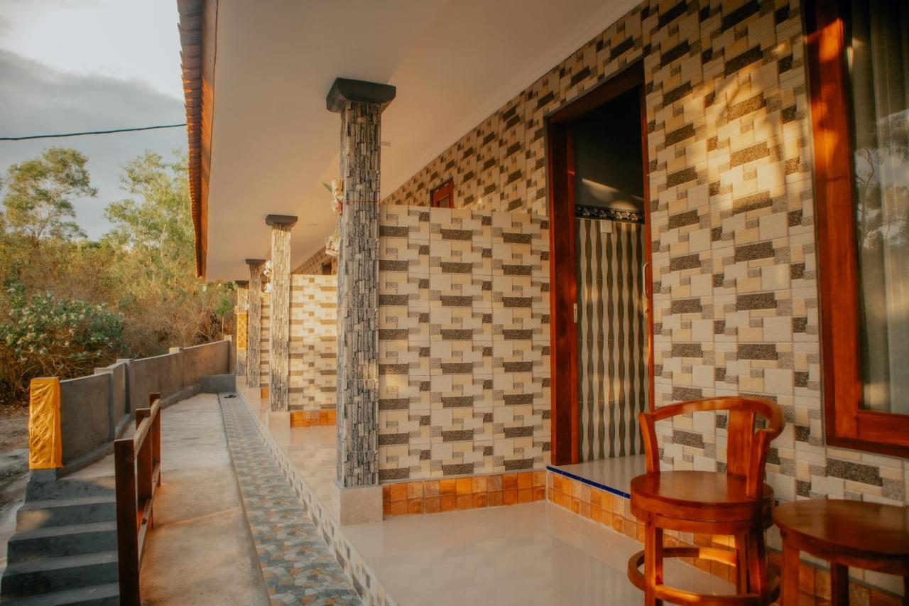 Prasi Sunrise Homestay Toyapakeh Exterior photo