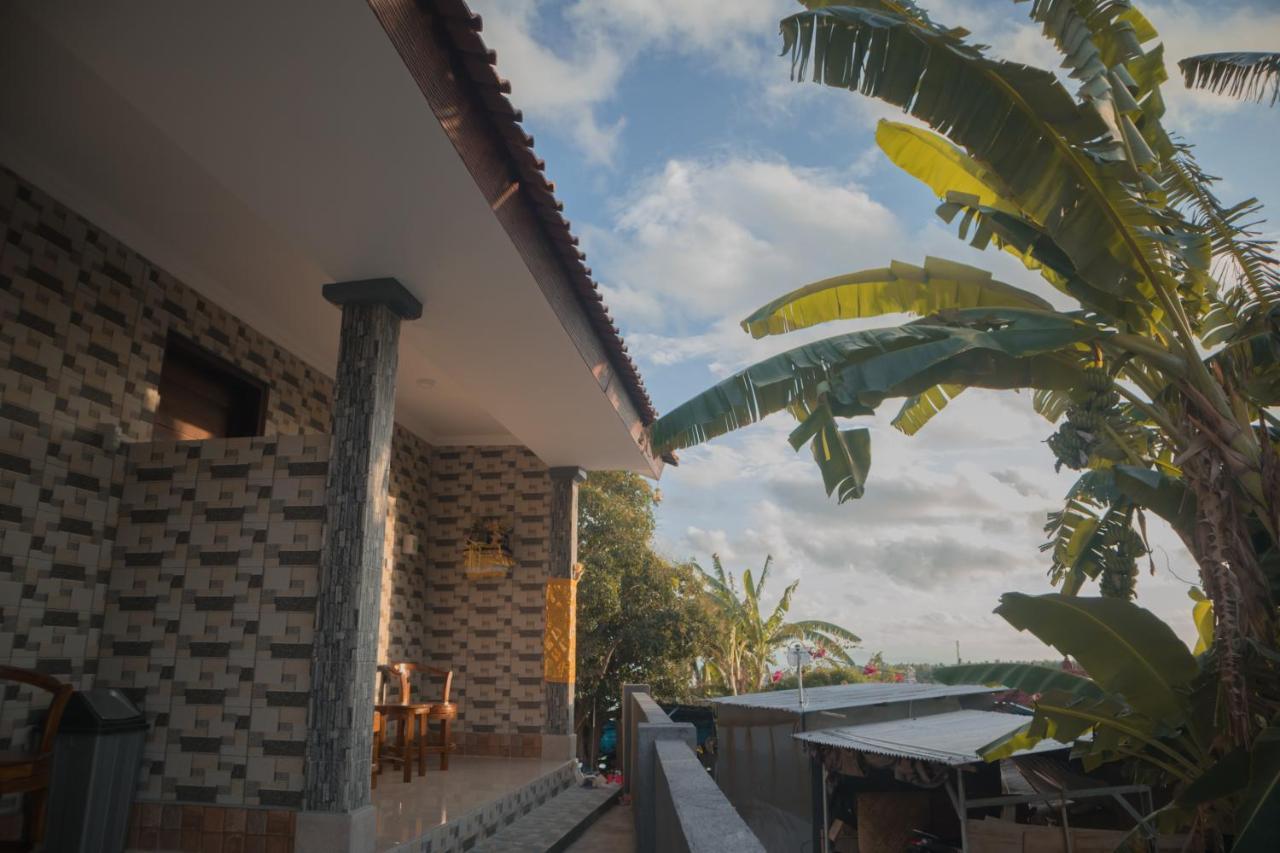 Prasi Sunrise Homestay Toyapakeh Exterior photo