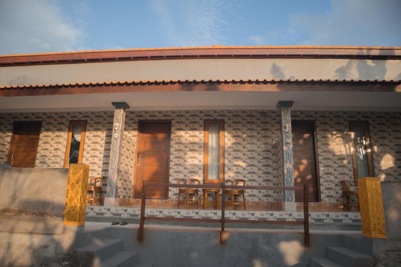 Prasi Sunrise Homestay Toyapakeh Exterior photo